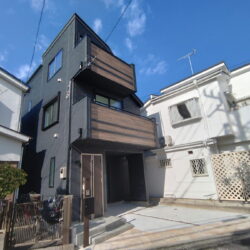 現地外観（（2025年11月16日撮影）外観