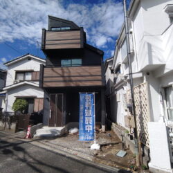 現地外観（（2025年9月21日撮影）外観