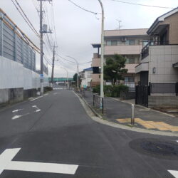 南側前面道路と現地（2026年3月6日撮影）